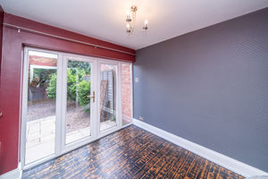 DINING ROOM- click for photo gallery